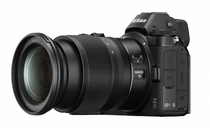 Die Nikon Z7 mit Nikkor Z 24-70 mm 1:4 S (Bild: Nikon)